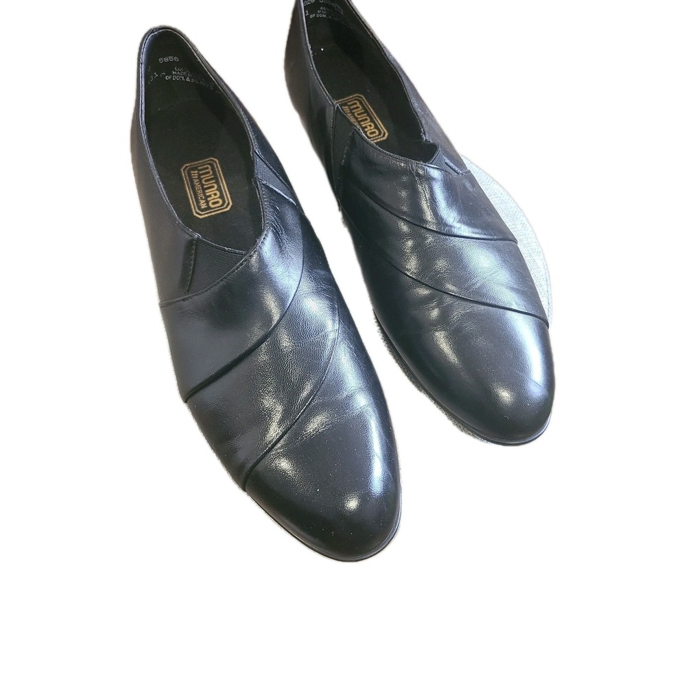 Munro American Flat Women's 11.5 Narrow Black Leather Shoes Excellent Condition